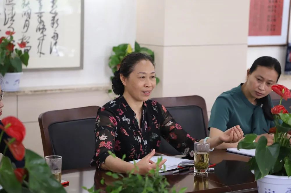 通州实小王校.jpg